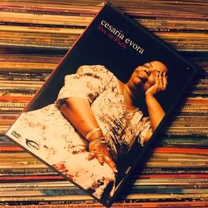 Cesaria Evora: Live In Paris performance DVD